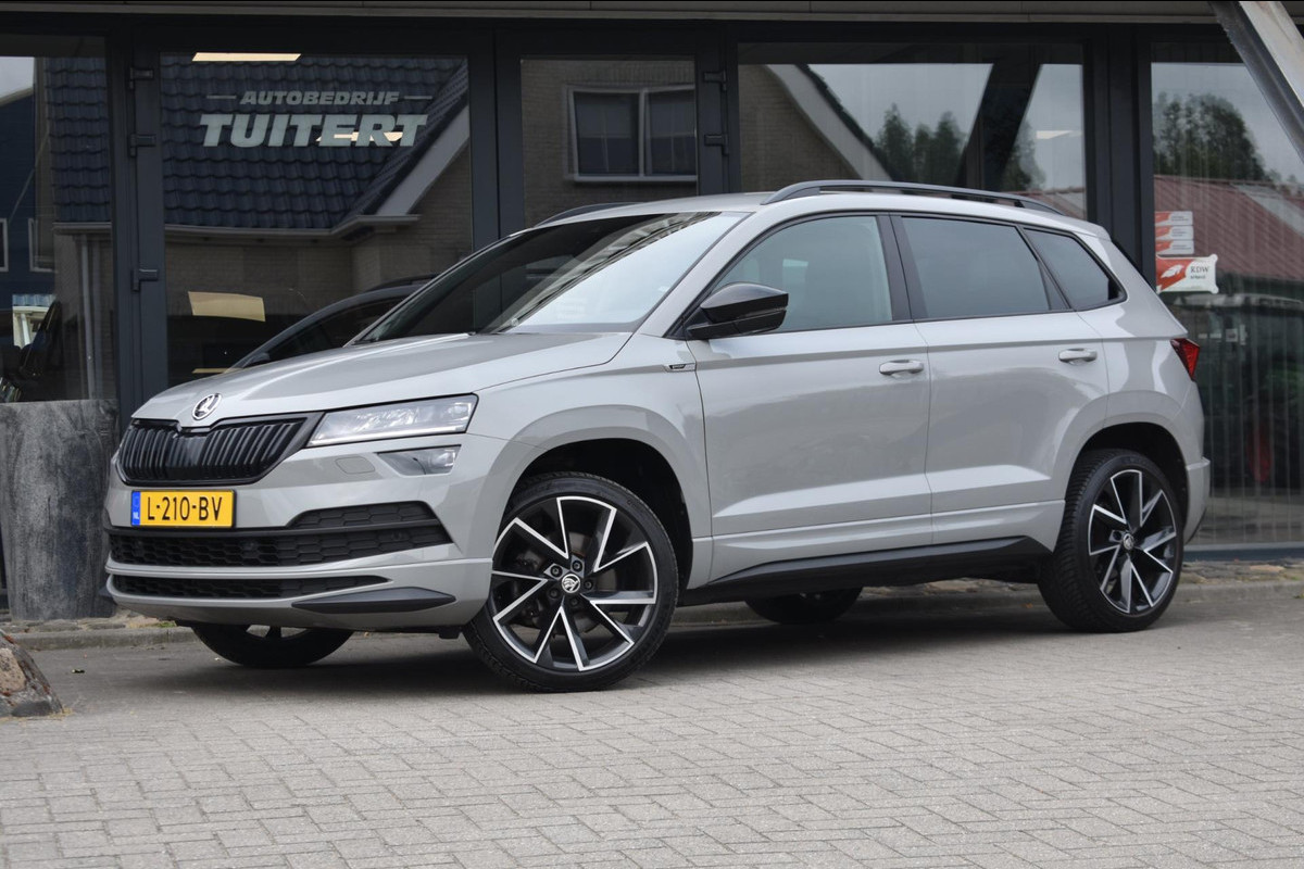 Škoda Karoq 1.5 TSI ACT Sportline | TREKHAAK | CANTON | VIRTUAL COCKPIT | ACC | APPLE CARPLAY | ANDROID AUTO | STUURVERWARMING Škoda Karoq 1.5 TSI ACT Sportline | TREKHAAK | CANTON | VIRTUAL COCKPIT | ACC | APPLE CARPLAY | ANDROID AUTO | STUURVERWARMING