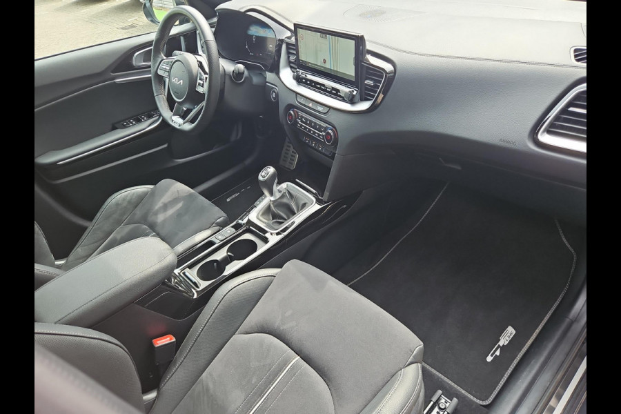 Kia Ceed Sportswagon 1.5 T-GDi GT-Line | Lage km's | Sportstuur | Schuif/Kanteldak | LED | Elektr. Achterklep |
