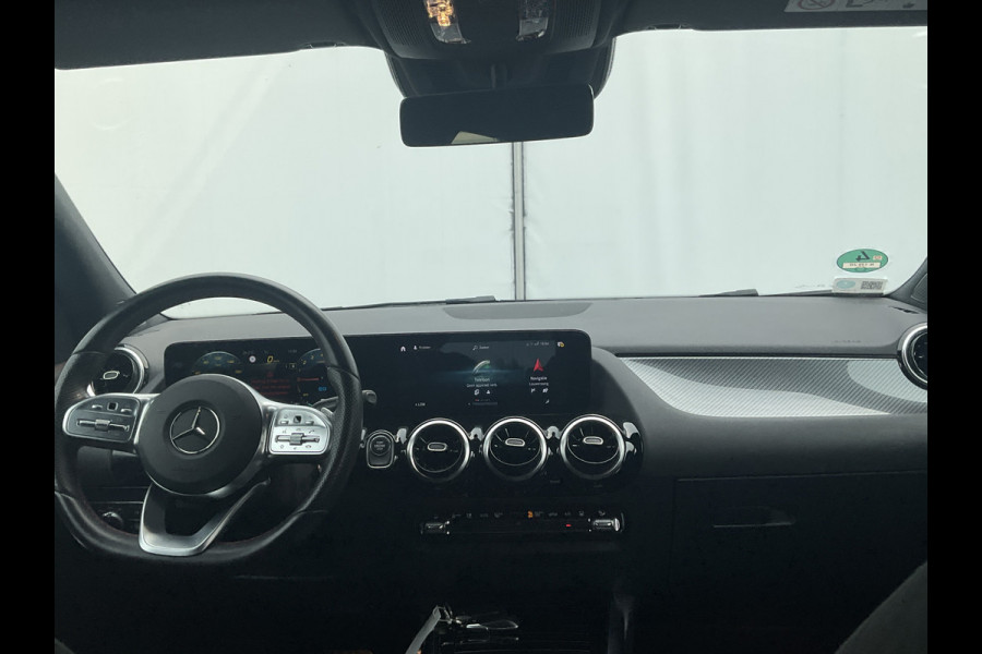 Mercedes-Benz GLA 250 e Business Solution AMG PHEV Nav/Cruise Stoelverw Digi-Dash Uitstraling!