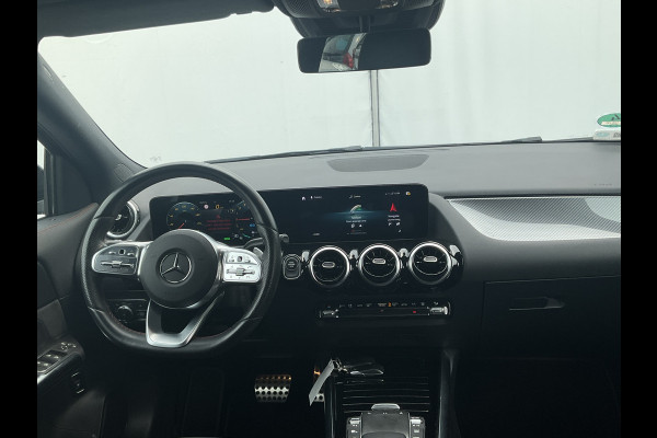Mercedes-Benz GLA 250 e Business Solution AMG PHEV Nav/Cruise Stoelverw Digi-Dash Uitstraling!