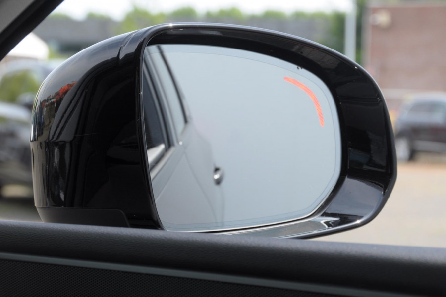 Volvo XC60 T6 350PK Automaat Plus Dark 360 camera / elektrisch bedienbare voorstoelen / Memory seats / stoelverwarming voor en achter/ stuurverwarming / BLIS