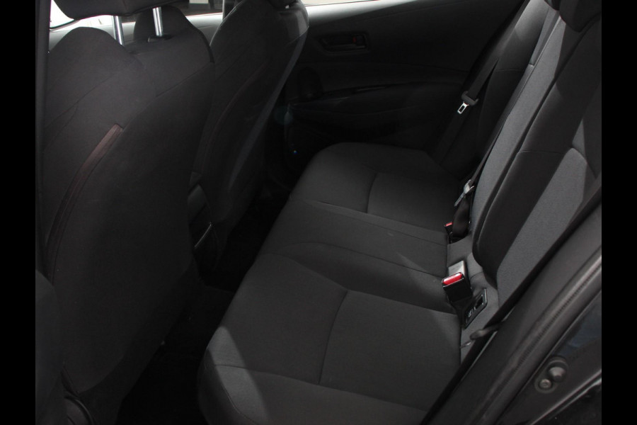 Toyota Corolla 1.8 Hybrid Comfort Climate control Navigatie Cruise control LED Achteruitrij camera Apple Carplay/ Android Auto