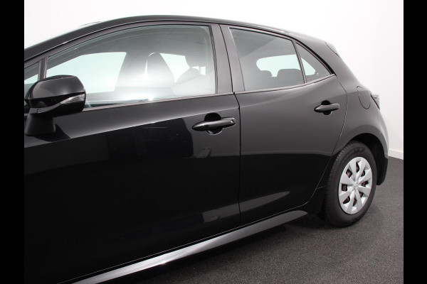 Toyota Corolla 1.8 Hybrid Comfort Climate control Navigatie Cruise control LED Achteruitrij camera Apple Carplay/ Android Auto