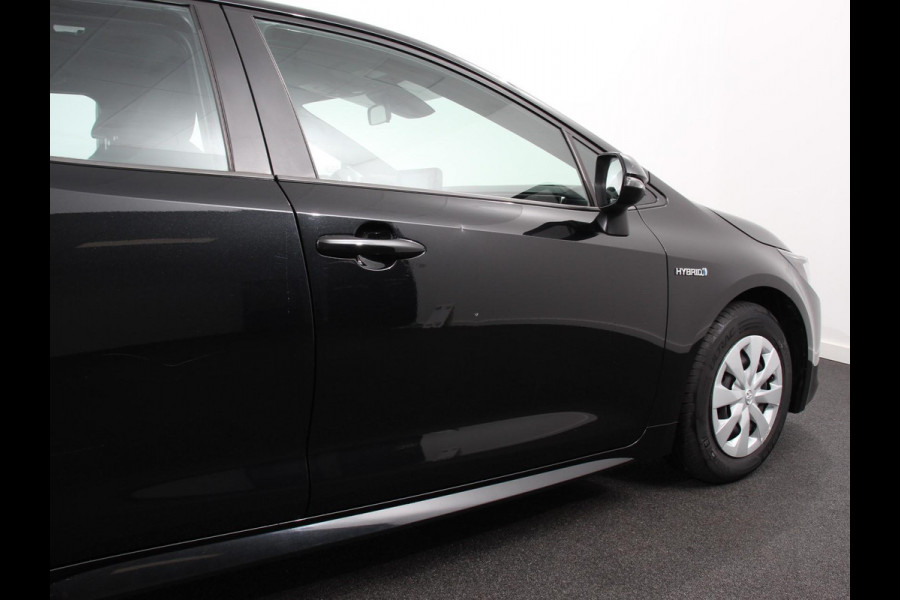 Toyota Corolla 1.8 Hybrid Comfort Climate control Navigatie Cruise control LED Achteruitrij camera Apple Carplay/ Android Auto