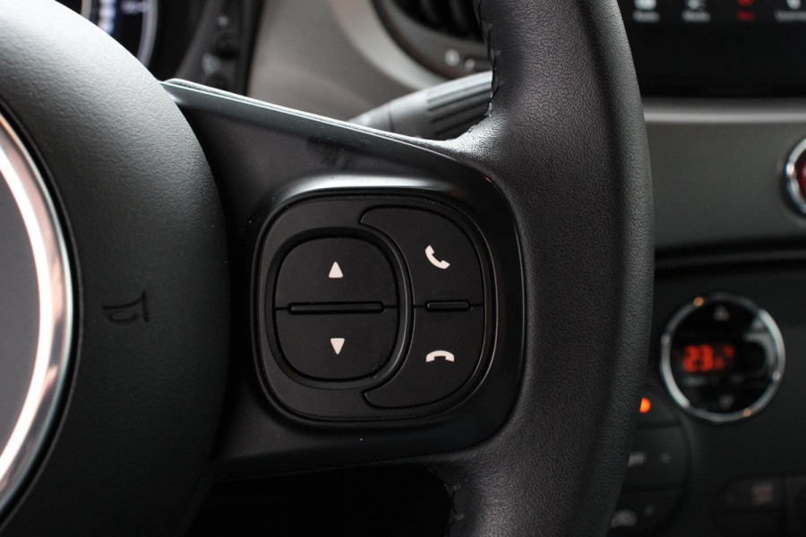 Fiat 500 1.2 Sport | Navigatie | Climate control | Bluetooth | Cruise control | DAB | Sportstoelen | Lichtmetalen velgen
