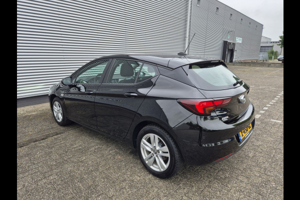Opel Astra 1.4 Business Automaat, airco,cruise,navigatie/achteruitrijcamera,parkeersensoren,