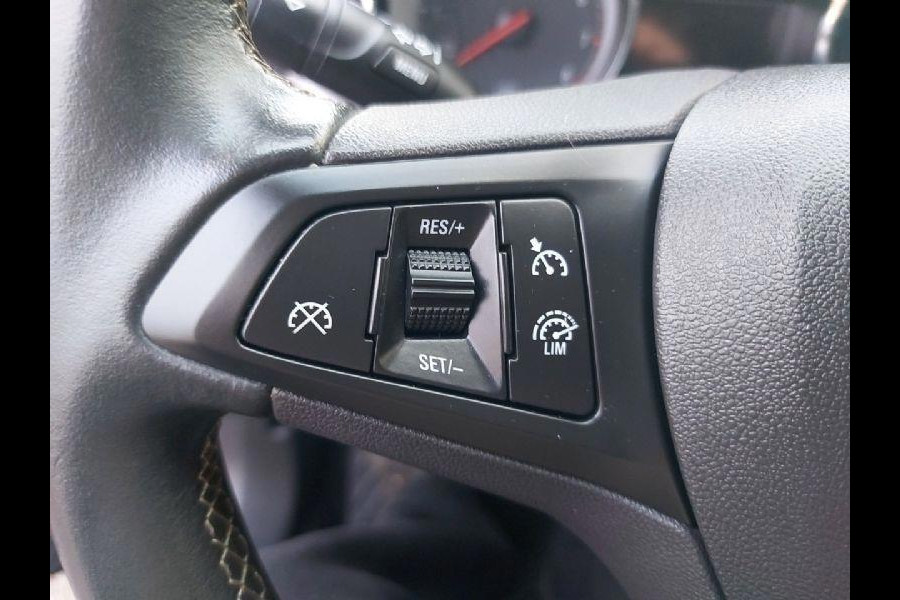 Opel Astra 1.4 Business Automaat, airco,cruise,navigatie/achteruitrijcamera,parkeersensoren,