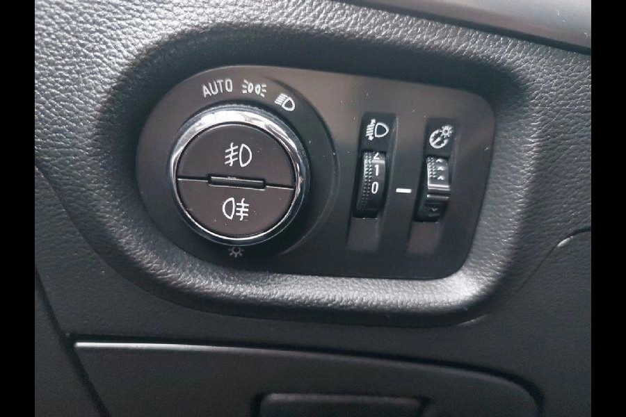 Opel Astra 1.4 Business Automaat, airco,cruise,navigatie/achteruitrijcamera,parkeersensoren,