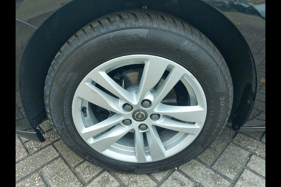 Opel Astra 1.4 Business Automaat, airco,cruise,navigatie/achteruitrijcamera,parkeersensoren,
