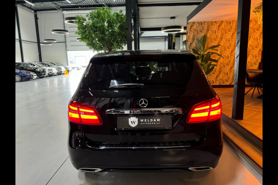 Mercedes-Benz B-Klasse 180 Urban Style Edition Garantie Camera PDC Cruise Navi Clima Led Rijklaar