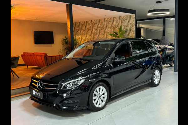 Mercedes-Benz B-Klasse 180 Urban Style Edition Garantie Camera PDC Cruise Navi Clima Led Rijklaar