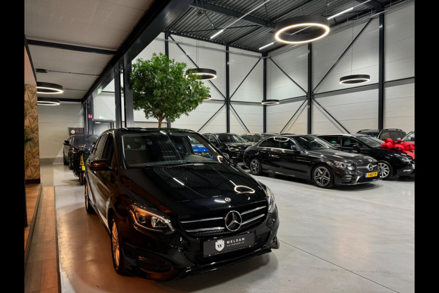 Mercedes-Benz B-Klasse 180 Urban Style Edition Garantie Camera PDC Cruise Navi Clima Led Rijklaar