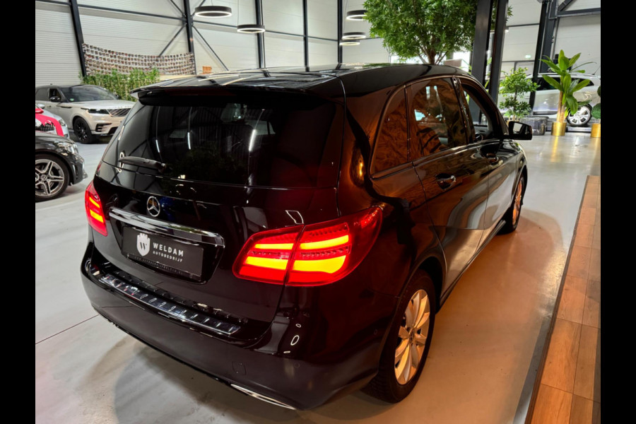 Mercedes-Benz B-Klasse 180 Urban Style Edition Garantie Camera PDC Cruise Navi Clima Led Rijklaar