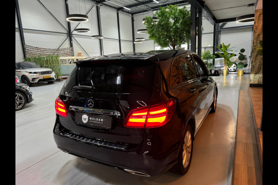 Mercedes-Benz B-Klasse 180 Urban Style Edition Garantie Camera PDC Cruise Navi Clima Led Rijklaar