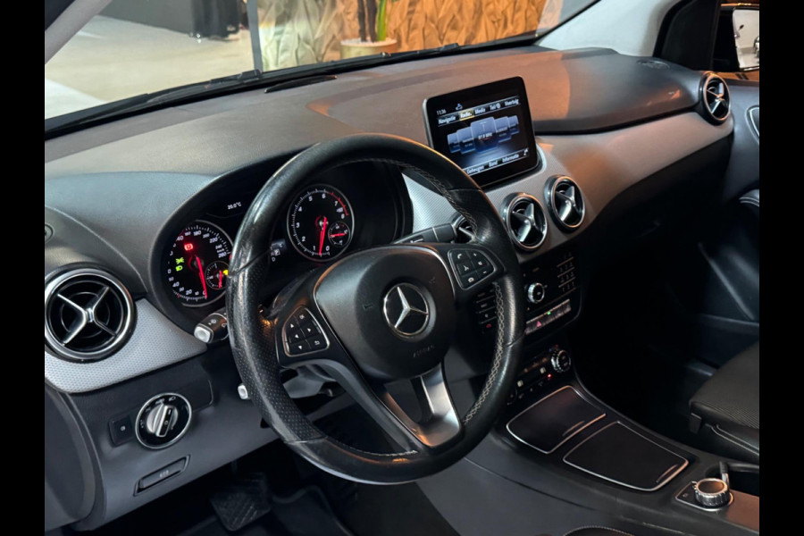 Mercedes-Benz B-Klasse 180 Urban Style Edition Garantie Camera PDC Cruise Navi Clima Led Rijklaar