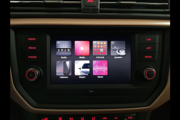 Seat Ibiza 1.0 TSI 116 pk Excellence | Navigatie | Climate Control | Apple Carplay/Android Auto | Parkeer Sensoren | Cruise Control | Lichtmetalen Velgen