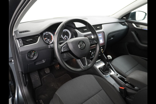 Škoda Octavia Combi T116PK Navi Ecc Canton-HiFi PDC-a+v Apple Carplay Android 17"LM StoelverwardCruise Control DABWlan Bluetooth Chroom-pack Led Keyless Regen-Lichtsensor Lmv Smartlink Greentech Business Edition Plus 1e Eigenaar Orig.NLse auto EURO6 b-label