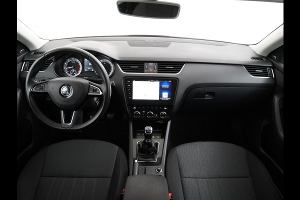 Škoda Octavia Combi T116PK Navi Ecc Canton-HiFi PDC-a+v Apple Carplay Android 17"LM StoelverwardCruise Control DABWlan Bluetooth Chroom-pack Led Keyless Regen-Lichtsensor Lmv Smartlink Greentech Business Edition Plus 1e Eigenaar Orig.NLse auto EURO6 b-label