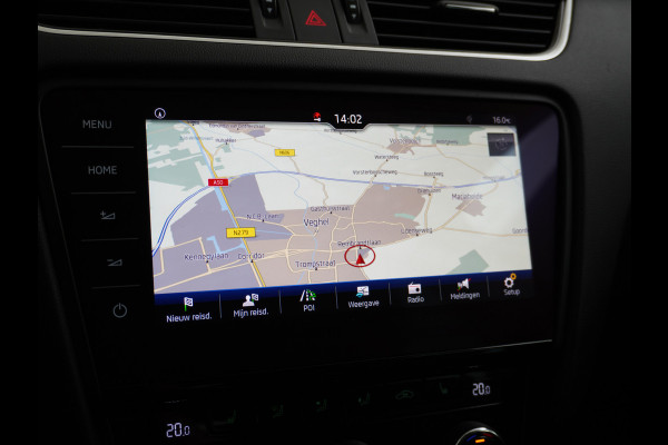 Škoda Octavia Combi T116PK Navi Ecc Canton-HiFi PDC-a+v Apple Carplay Android 17"LM StoelverwardCruise Control DABWlan Bluetooth Chroom-pack Led Keyless Regen-Lichtsensor Lmv Smartlink Greentech Business Edition Plus 1e Eigenaar Orig.NLse auto EURO6 b-label