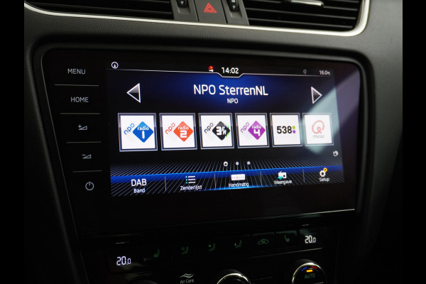 Škoda Octavia Combi T116PK Navi Ecc Canton-HiFi PDC-a+v Apple Carplay Android 17"LM StoelverwardCruise Control DABWlan Bluetooth Chroom-pack Led Keyless Regen-Lichtsensor Lmv Smartlink Greentech Business Edition Plus 1e Eigenaar Orig.NLse auto EURO6 b-label