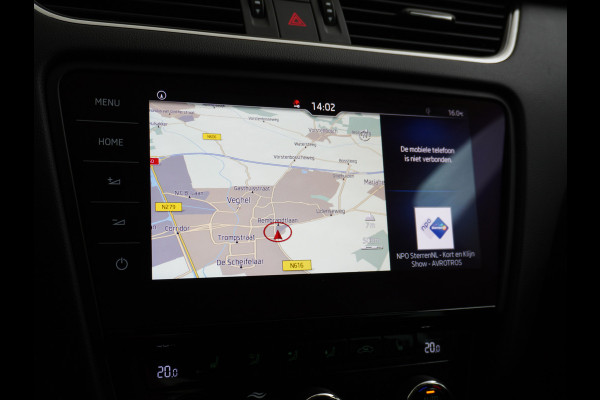 Škoda Octavia Combi T116PK Navi Ecc Canton-HiFi PDC-a+v Apple Carplay Android 17"LM StoelverwardCruise Control DABWlan Bluetooth Chroom-pack Led Keyless Regen-Lichtsensor Lmv Smartlink Greentech Business Edition Plus 1e Eigenaar Orig.NLse auto EURO6 b-label