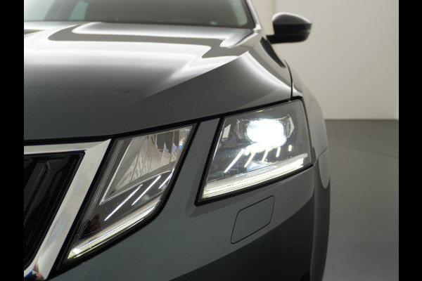 Škoda Octavia Combi T116PK Navi Ecc Canton-HiFi PDC-a+v Apple Carplay Android 17"LM StoelverwardCruise Control DABWlan Bluetooth Chroom-pack Led Keyless Regen-Lichtsensor Lmv Smartlink Greentech Business Edition Plus 1e Eigenaar Orig.NLse auto EURO6 b-label