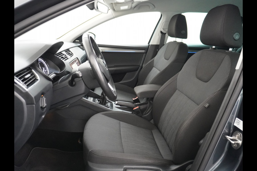 Škoda Octavia Combi T116PK Navi Ecc Canton-HiFi PDC-a+v Apple Carplay Android 17"LM StoelverwardCruise Control DABWlan Bluetooth Chroom-pack Led Keyless Regen-Lichtsensor Lmv Smartlink Greentech Business Edition Plus 1e Eigenaar Orig.NLse auto EURO6 b-label