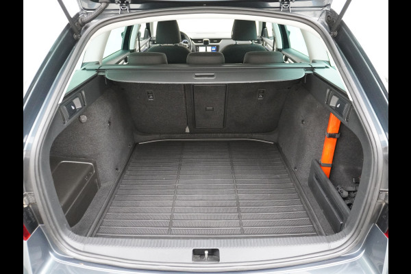 Škoda Octavia Combi T116PK Navi Ecc Canton-HiFi PDC-a+v Apple Carplay Android 17"LM StoelverwardCruise Control DABWlan Bluetooth Chroom-pack Led Keyless Regen-Lichtsensor Lmv Smartlink Greentech Business Edition Plus 1e Eigenaar Orig.NLse auto EURO6 b-label
