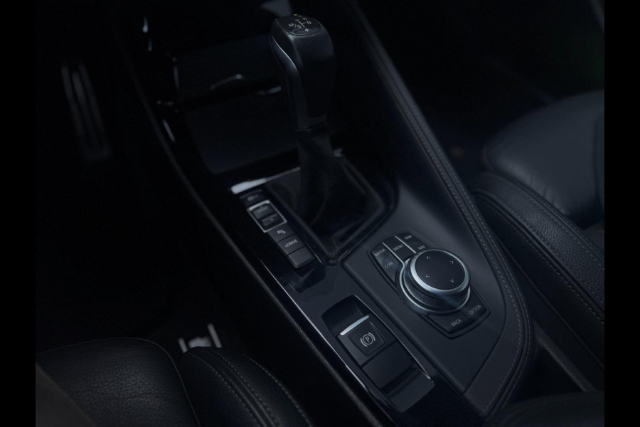 BMW X2 XDrive25e 220PK High Exec M-PAKKET |Nardo Grey|Black Edition Kuipstoelen |Pano|Plug-in Hybrid| Automaat| BTW Auto