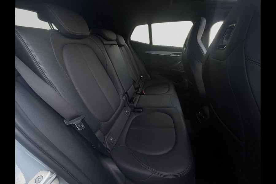 BMW X2 XDrive25e 220PK High Exec M-PAKKET |Nardo Grey|Black Edition Kuipstoelen |Pano|Plug-in Hybrid| Automaat| BTW Auto