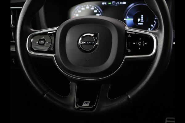 Volvo V60 2.0 T6 Twin Engine AWD R-Design | Stoelventilatie | Trekhaak | Leder | Massage | Achterbankverwarming | Camera | Adaptive cruise | Carplay | Full LED | 19'' lichtmetalen velgen