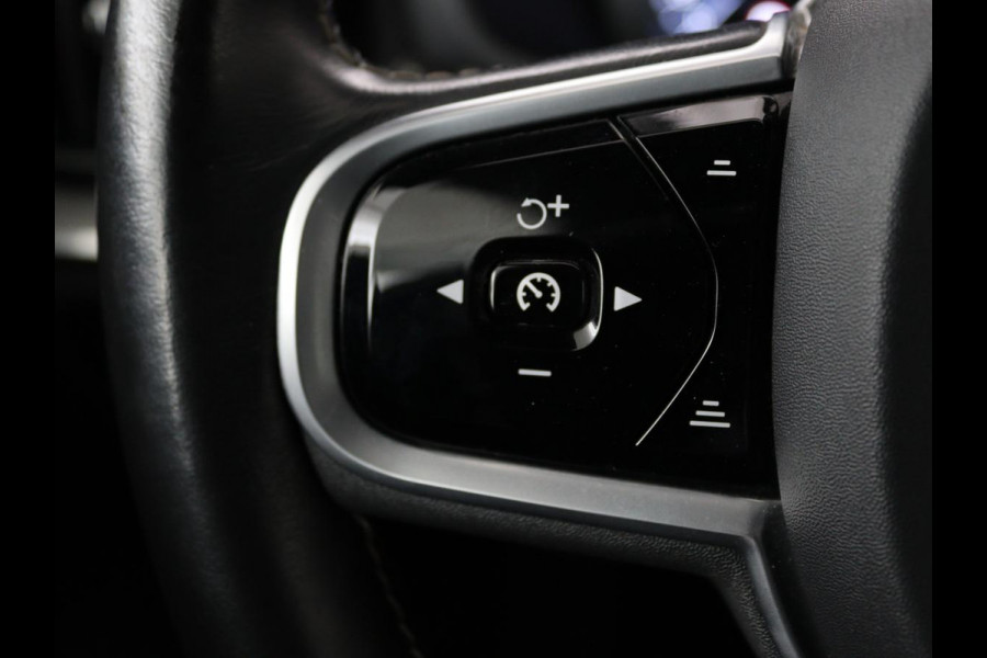 Volvo V60 2.0 T6 Twin Engine AWD R-Design | Stoelventilatie | Trekhaak | Leder | Massage | Achterbankverwarming | Camera | Adaptive cruise | Carplay | Full LED | 19'' lichtmetalen velgen