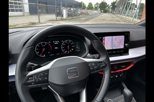 Seat Ibiza 1.0 TSI 110pk DSG FR Navigatie Apple Carplay / Android Auto Parkeersensoren Camera Adaptive Cruise Control Stoelverwarming Ledverlichting Virtual Cockpit Getinte ramen Climate Control