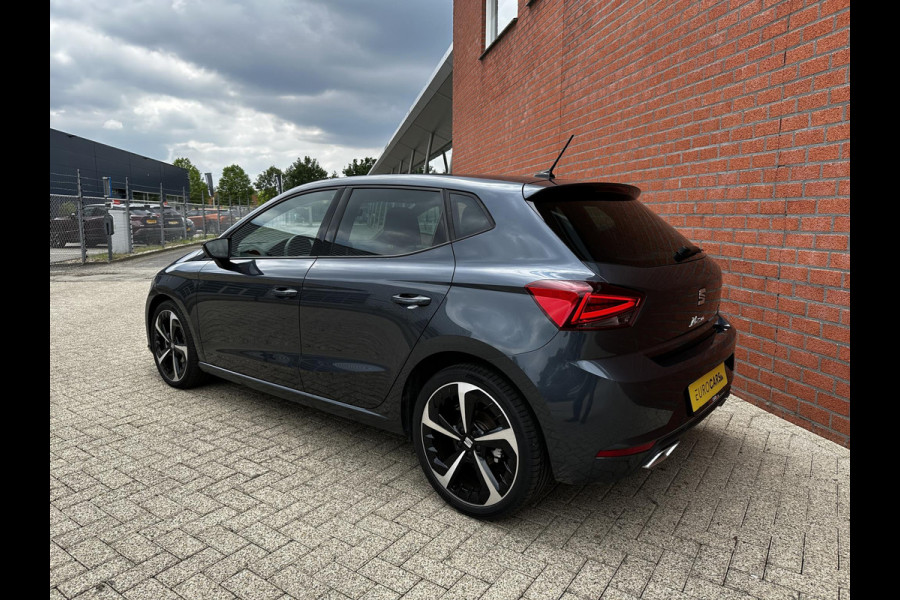 Seat Ibiza 1.0 TSI 110pk DSG FR Navigatie Apple Carplay / Android Auto Parkeersensoren Camera Adaptive Cruise Control Stoelverwarming Ledverlichting Virtual Cockpit Getinte ramen Climate Control