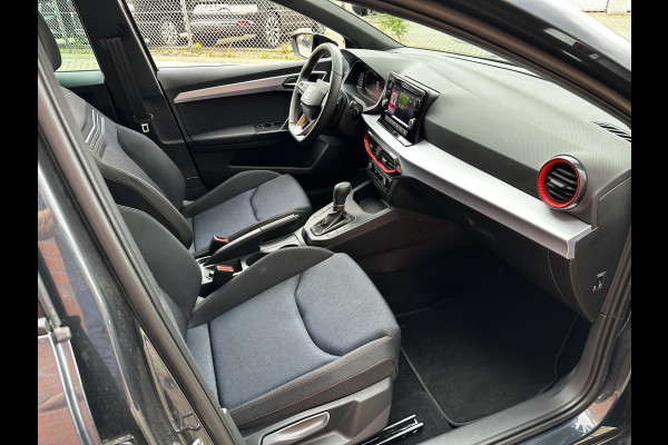 Seat Ibiza 1.0 TSI 110pk DSG FR Navigatie Apple Carplay / Android Auto Parkeersensoren Camera Adaptive Cruise Control Stoelverwarming Ledverlichting Virtual Cockpit Getinte ramen Climate Control