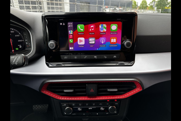 Seat Ibiza 1.0 TSI 110pk DSG FR Navigatie Apple Carplay / Android Auto Parkeersensoren Camera Adaptive Cruise Control Stoelverwarming Ledverlichting Virtual Cockpit Getinte ramen Climate Control