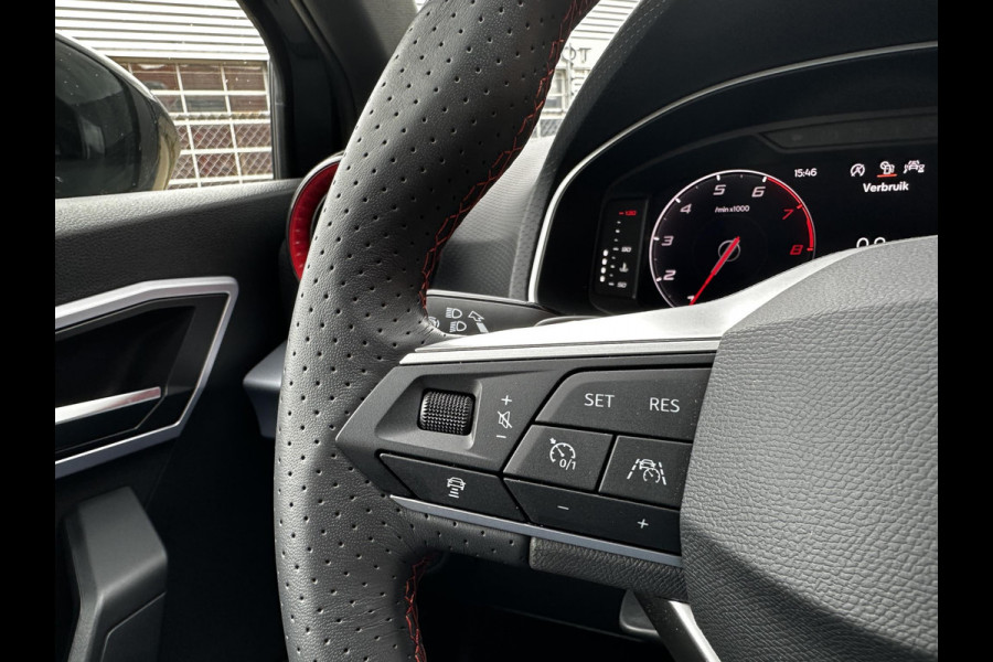Seat Ibiza 1.0 TSI 110pk DSG FR Navigatie Apple Carplay / Android Auto Parkeersensoren Camera Adaptive Cruise Control Stoelverwarming Ledverlichting Virtual Cockpit Getinte ramen Climate Control