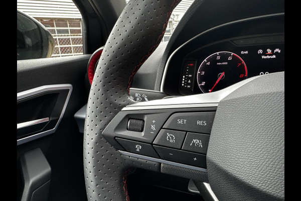 Seat Ibiza 1.0 TSI 110pk DSG FR Navigatie Apple Carplay / Android Auto Parkeersensoren Camera Adaptive Cruise Control Stoelverwarming Ledverlichting Virtual Cockpit Getinte ramen Climate Control