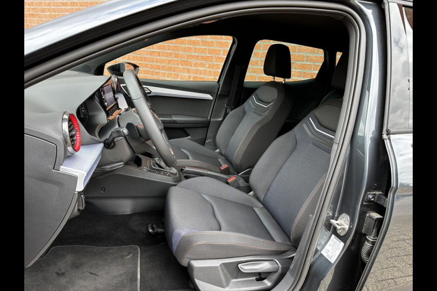 Seat Ibiza 1.0 TSI 110pk DSG FR Navigatie Apple Carplay / Android Auto Parkeersensoren Camera Adaptive Cruise Control Stoelverwarming Ledverlichting Virtual Cockpit Getinte ramen Climate Control