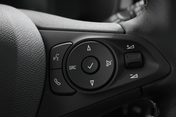 Opel Corsa 1.2 Sport | Panoramadak | Navigatie / Apple Carplay/Android Auto | 360* Camera | Stoel\Stuurverwarming | Lane Assist | DAB | Virtual Cockpit |