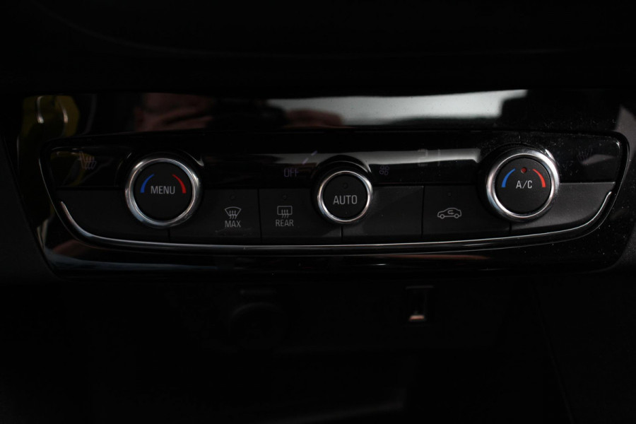 Opel Corsa 1.2 Sport | Panoramadak | Navigatie / Apple Carplay/Android Auto | 360* Camera | Stoel\Stuurverwarming | Lane Assist | DAB | Virtual Cockpit |