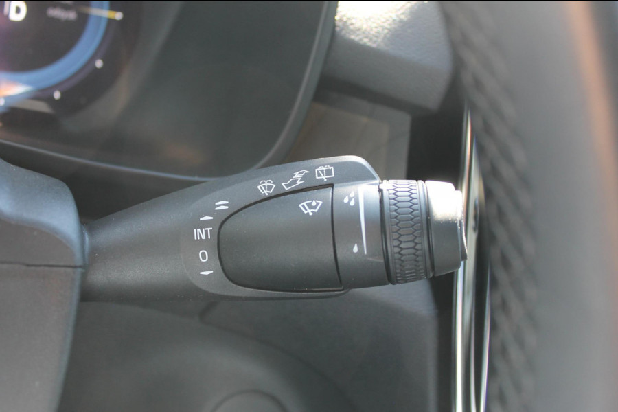 Volvo XC40 Recharge 231PK Automaat 70 kWh Google infotainment / Verwarmbare voorstoelen / Verwarmbaar stuurwiel / Getinte ramen vanaf de B-stijl / Cruise control
