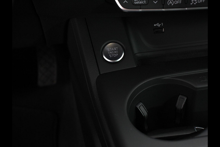 Audi A4 Avant 40 TFSI 204pk S-Line Plus S-tronic | Virtual Cockpit | Navigatie | Parkeer sensoren V+A | Climate Control | Adaptive Cruise Control | Electrisch bedienbare achterklep |