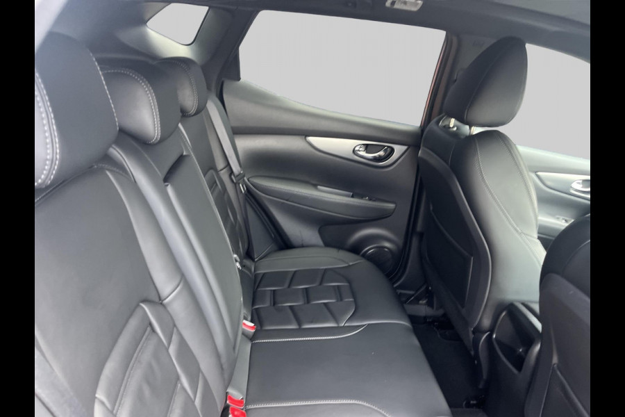 Nissan QASHQAI 1.3 DIG-T Tekna + | automaat | 160PK | volleder | Bose audio | panoramadak | blind-spot | memorystoelen | trekhaak | stoelverwarming