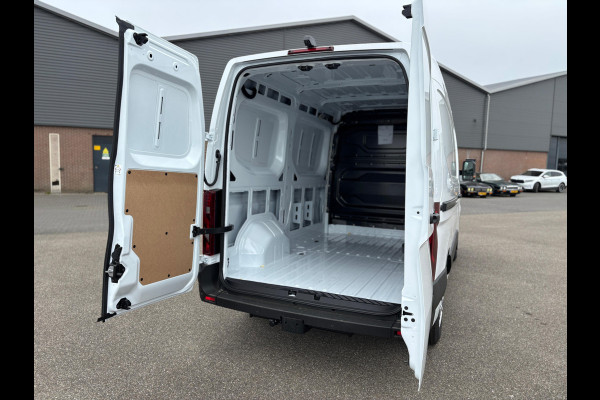 Renault Master T35 2.0 DCI 150 PK L2H2 RED EDITION TREKHAAK PACK STORAGE CAMERA