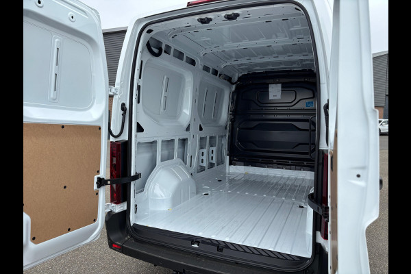 Renault Master T35 2.0 DCI 150 PK L2H2 RED EDITION TREKHAAK PACK STORAGE CAMERA