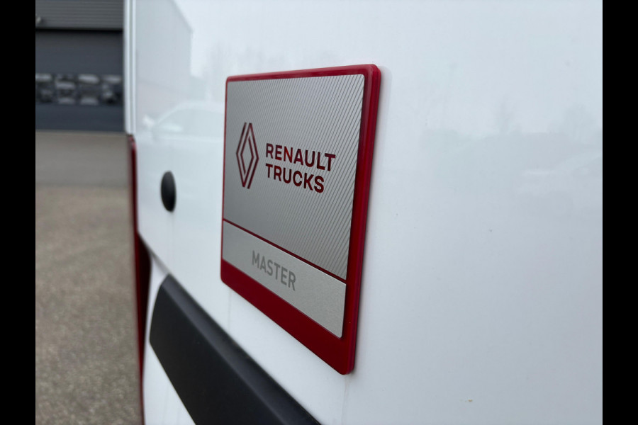 Renault Master T35 2.0 DCI 150 PK L2H2 RED EDITION TREKHAAK PACK STORAGE CAMERA