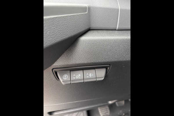 Renault Master T35 2.0 DCI 150 PK L2H2 RED EDITION TREKHAAK PACK STORAGE CAMERA