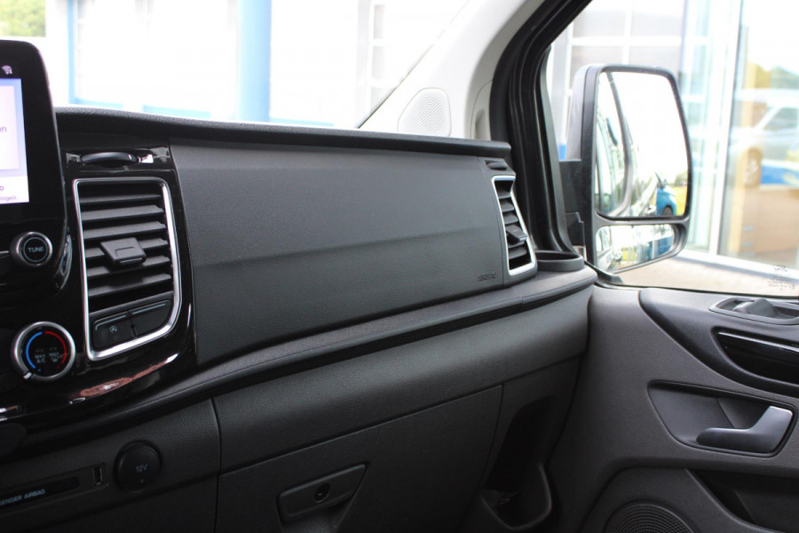Ford Transit Custom 320 2.0 TDCI L2H1 Limited DC | 6-zits | Stoelverwarming | Trekhaak | Camera |  Raptor grille