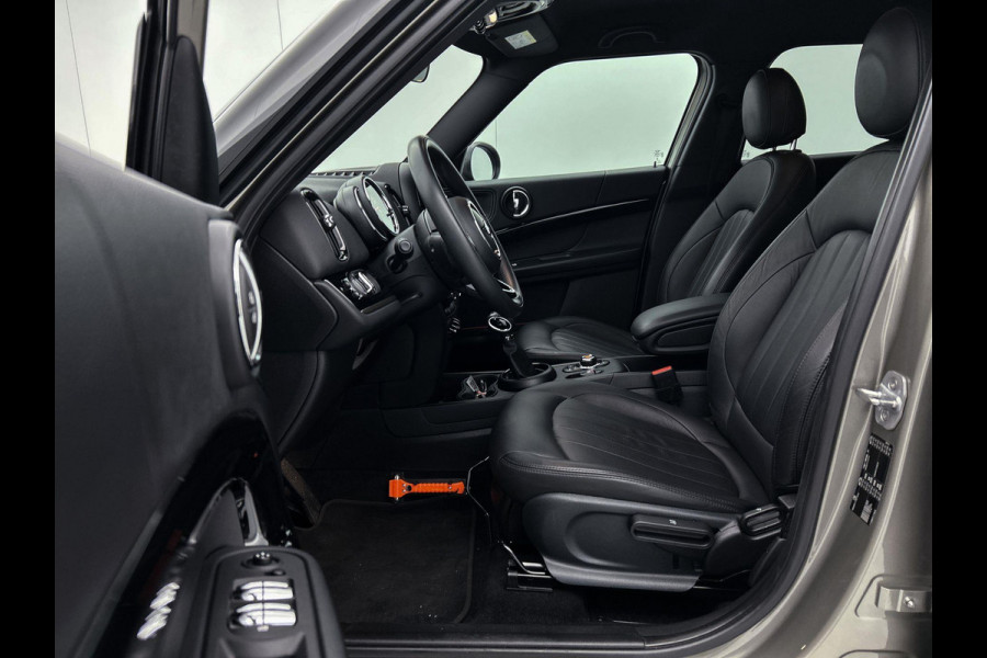 MINI Countryman 1.5 One Salt (NL-auto, Dealer onderH, Navi, Cruise Con, Automaat, Airco, Etc)